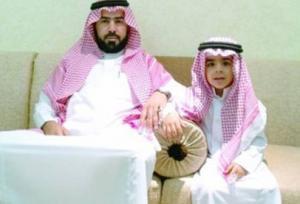 لو كان الفقر رجلاً لقتلته: سعودي يعرض طفله للبيع عبر \'فيسبوك\'