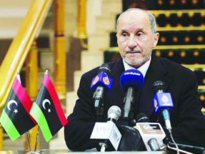 عبد الجليل: ليبيا قد تسقط في حفرة بلا قرار