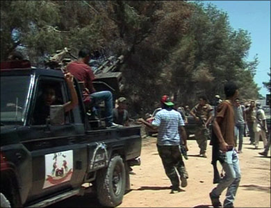 قتلى و جرحى في طرابلس بعد محاولة للقبض على مطلوبين في مخيم للنازحين \"تاورغاء\"