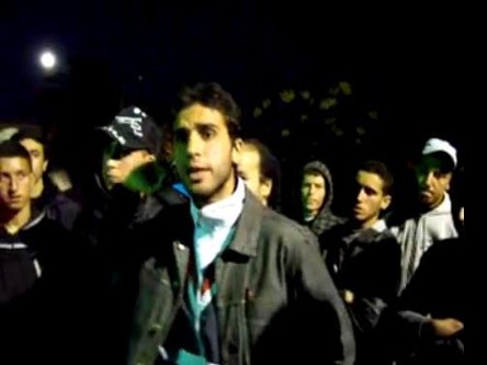 3 سنوات سجنا نافذا وفي غياب الدفاع لشاب من تازة بتهمة إهانة رمز الدولة .