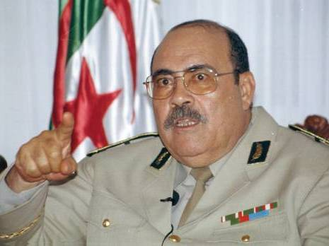 اداعة فرنسا الدولية :الفريق محمد العمارى يملك ستة و عشرون فندق مطعم وحانة للخمر فى جميع انحاء فرنسا