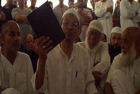 كلمة الشيخ علي بن حاج على قائد الأركان المجرم الجنرال العماري وأثاره الإجرامية على الأمة الجزائرية