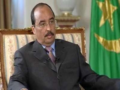 الرئيس الموريتاني يقطع الاشتراك عن هواتف وزرائه بسبب تبذير الأموال العمومية