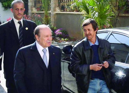 الصراع على الترشيح للبرلمان \'يخرج\' شقيق الرئيس بوتفليقة من \'الظلمات إلى النور\'