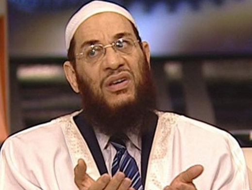 شيخ سلفي في مصر يثير ضجة بإباحته المشاهد الجنسية في الأفلام
