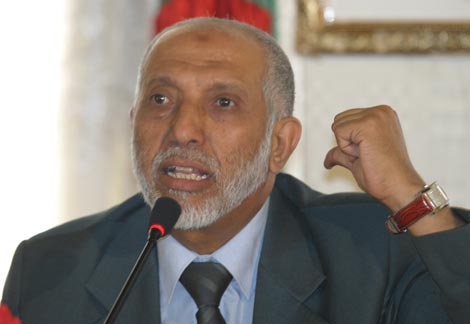 الوزراء النواب في الحزب الحاكم يشقّون عصا الطاعة ويهدّدون بالاستقالة