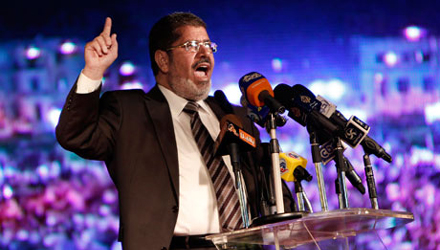 راتب \"د. محمد مرسي\" 1650 دولار أمريكي