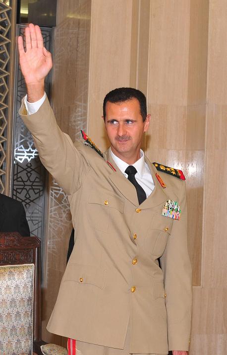 الاسد يمدد في عمر سلطته بوصفات لوقف العنف