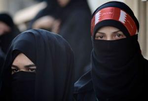 خشية أم تهدئة: المنامة تتودد إلى طهران