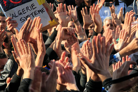 Quand la rumeur fait trembler l’Algérie