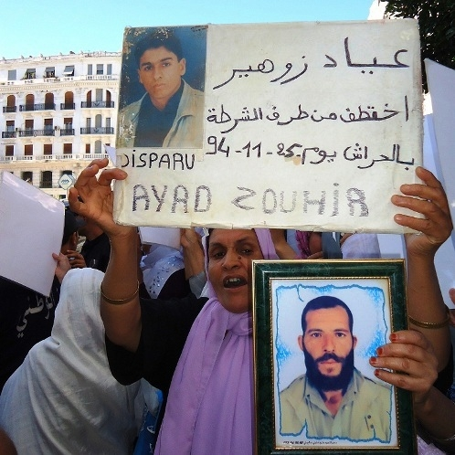 عائلات المفقودين يطالبون بلجنة تحيق دولية لتقصي الحقائق و تحذر من تسوية الملف خارج نطاق العدالة