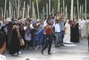 حرب بني وليد تفرخ معركة احتجاجية في مقر المؤتمر الليبي