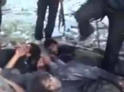 الأمم المتحدة: فيديو يُظهر قتل جنودٍ سوريين قد يمثّل جريمة حربٍ