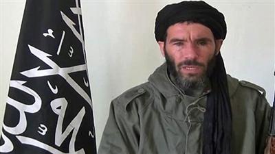 مغردون \"يحللون\" شخصية \"المجاهد مارلبورو\"