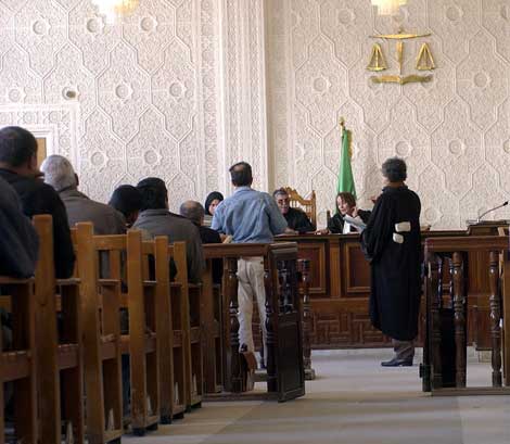 قاضية جزائرية ترفض عريضة طلاق بسبب كتابة البسملة في العريضة