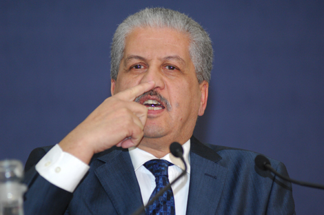 عبد المالك سلال  يفتح باب المفاوضات مع شباب الجنوب لإخماد ثورتهم
