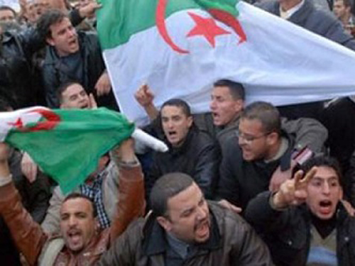 اليوم.. مليونية للعاطلين فى جنوب الجزائر