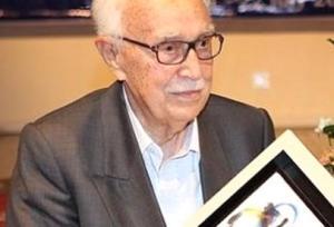 المغرب يفقد رائد قصيدته النثرية
