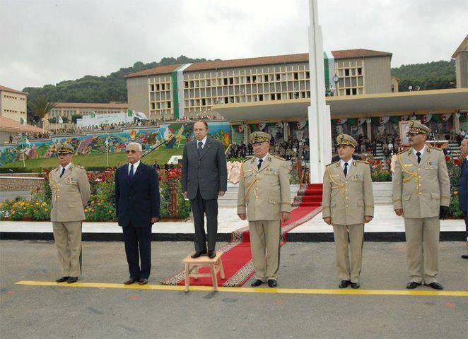 المجلة الناطقة بإسم الجيش مليئة باللغة الخشبية وتنكر الصراع على السلطة