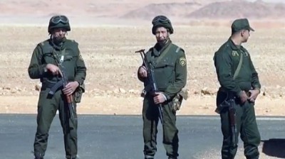 الجزائر تعزز انتشارها العسكري لتأمين حدودها مع ليبيا