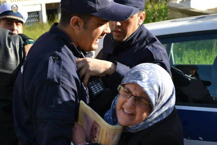 كيف يُجرد الإنسان من إنسانيته في اليوم العالمي لحقوق الإنسان