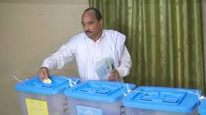 الاسلاميون ينددون بـ”اخلالات وتزويرات ضخمة” في انتخابات موريتانيا