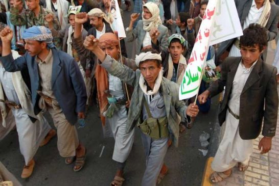 الحوثيون يفرقون تظاهرة والمزيد من السفارات تغلق ابوابها في صنعاء