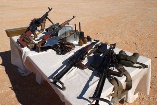 دورية استطلاعية تحبط عملية إدخال كمية من الأسلحة والمتفجرات مهربة من تندوف الى البلاد