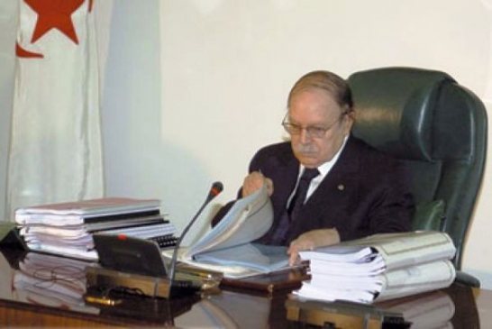 بوتفليقة يضم عشرة وزراء جدد في تعديل وزاري للحكومة