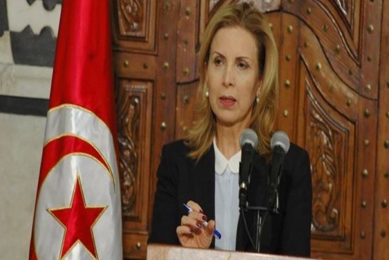 حقيقة منع الجزائريين دون 35 سنة من دخول تونس