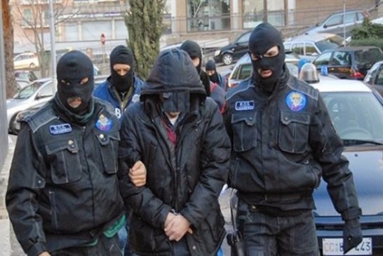 السلطات الإيطالية تعتقل 3 جزائريين لانتمائهم لتنظيمات إرهابية ناشطة بليبيا