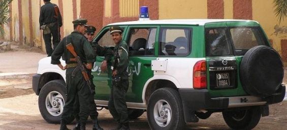 العثور على جثة مغربيين مدبوحين من الوريد إلى الوريد وبهما آثار تعذيب  فوق التراب الجزائري