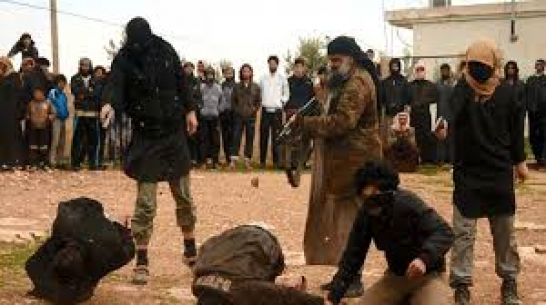 تنظيم الدولة الارهابية يعدم 15من القادة الفارين من التنظيم
