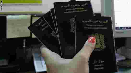 النمسا تعتقل جزائريين بجوازات سورية مزورة  كانوا برفقة أحد الانتحاريي عملية باريس الإرهابية