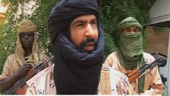 أبو وليد الصحراوي من مخيمات تندوف يدعو  الى استهداف بعثة الأمم المتحدة بالصحراء والسياح الأجانب بالم