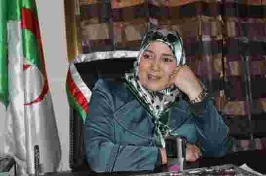 نعيمة صالحي تجد الحل السحري للعنوسة في الجزائر