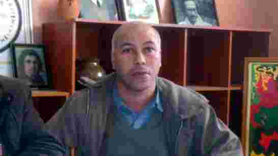La police politique continue son acharnement contre Hocine Azem
