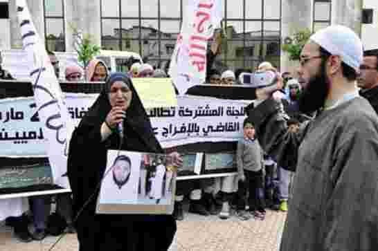 نشطاء سلفيون ينظمون وقفات احتجاجية في عدد من المدن المغربية بمناسبة اليوم العالمي لحقوق الإنسان