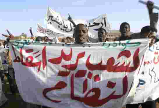 المعارضة السودانية تتحدى وعيد البشير بالتحضير لعصيان مدني