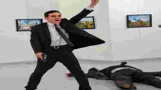 من سيدفن قاتل السفير بعد اختفاء أسرته؟
