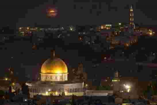 ترامب ينفذ وعده ويعلن عن محادثات أولية لنقل السفارة الأميركية إلى القدس