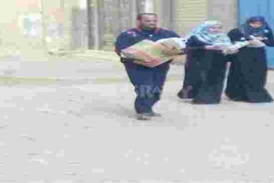 بعد أن طفح الكيل وبلغ السيلُ الزُّبى أهالي بالشرقية بمصر يقتحمون مخزن سلع تموين بالقوة
