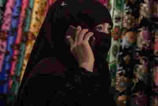 الصين تعلن عن حظر شامل لاطلاق اللحى وارتداء البرقع في اقليم شينجيانغ المسلم