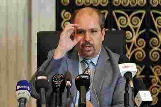 لإنعدام لجنة موحدة محمد عيسى يخالف السعودية ويتحرى هلال رمضان الجمعة المقبل