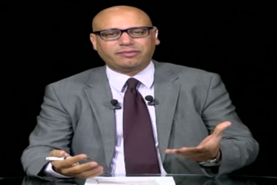 الإعلامي محمد التيجيني يقصف بالثقيل ويكشف عن تورط أيادي داخلية خفية تسببت في تفجير حراك الريف