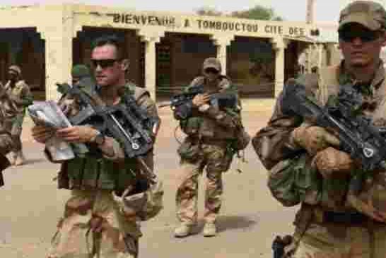 إصابة عدد من الجنود الفرنسيين في هجوم بقذائف الهاون في تمبكتو شمال مالي