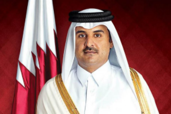 قطر الصغيرة تلعب لعبة كبيرة