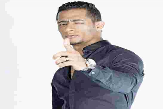 محمد رمضان يعتذر على شتيمته للشعب الجزائرى