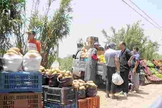 الجزائري يتأرجح بين حرارة الطقس و نار أسعار الخضر والفواكه