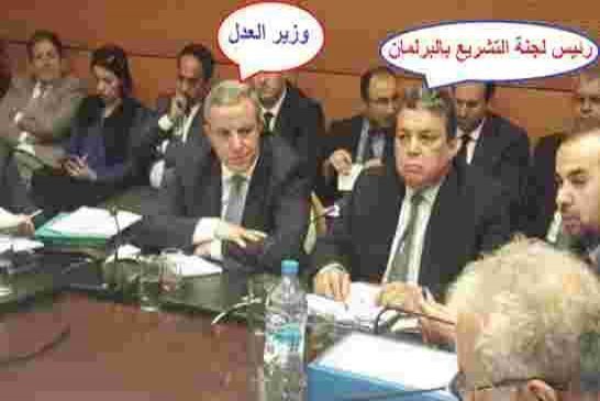 في المغرب لا تسغرب... ملياردير محكوم بخمس سنوات نافذة يرأس لجنة التشريع بالبرلمان ويجلس بجانب وزير ا